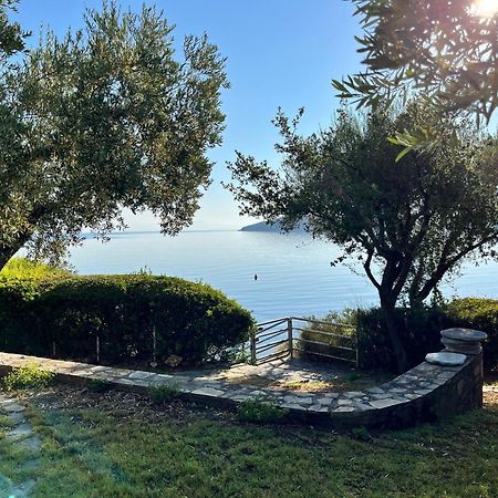 Villa Liana Sourpi Bagian luar foto