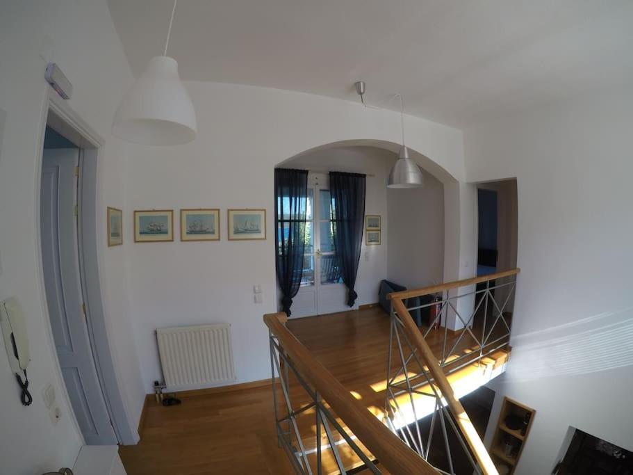 Villa Liana Sourpi Bagian luar foto