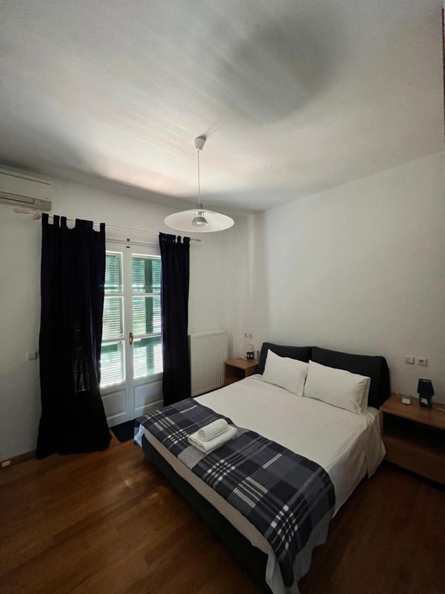 Villa Liana Sourpi Bagian luar foto