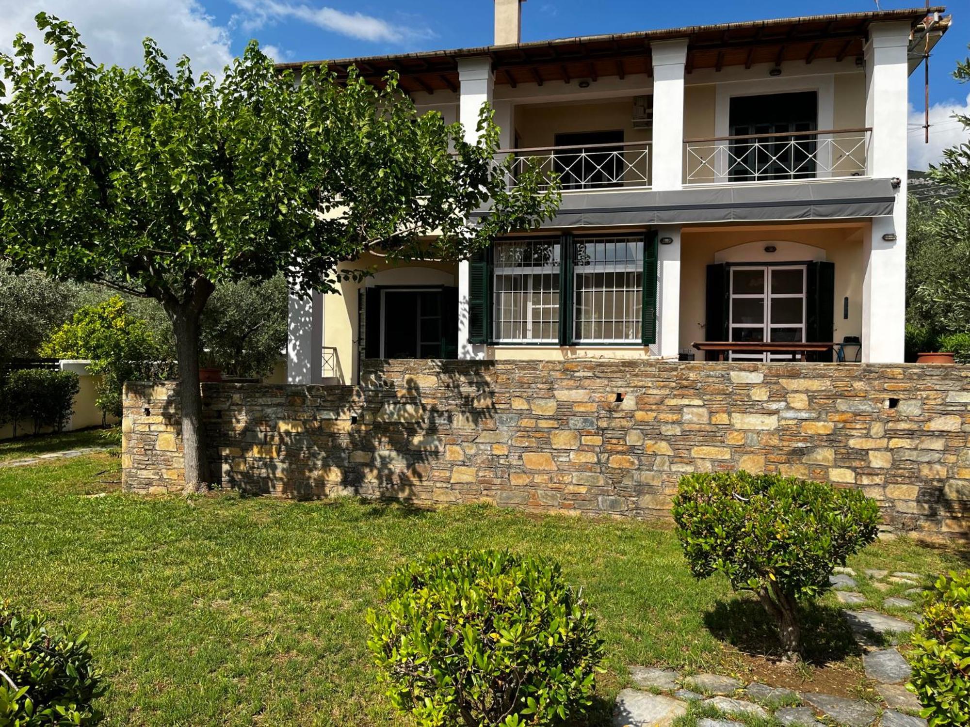 Villa Liana Sourpi Bagian luar foto
