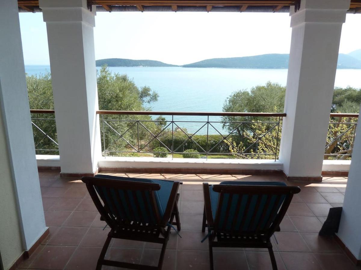 Villa Liana Sourpi Bagian luar foto