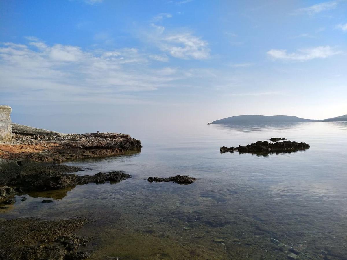 Villa Liana Sourpi Bagian luar foto